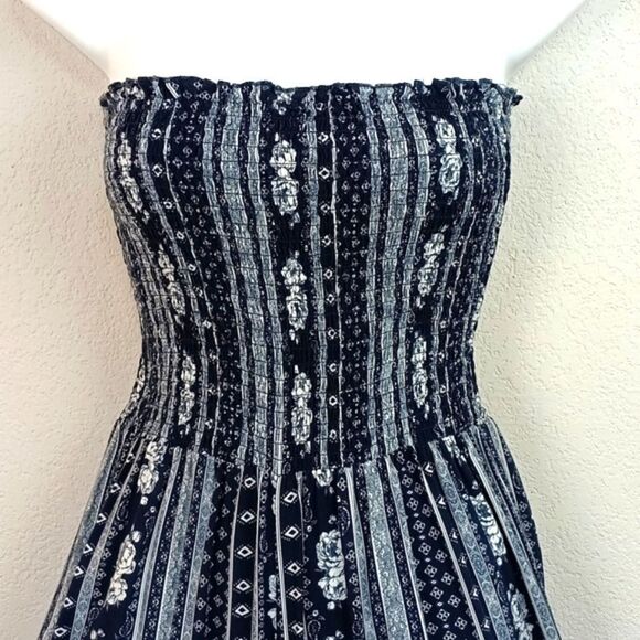 Women's Navy Blue and White Boho Floral  Striped Sleeveless Jumpsuit Sz L - Picture 3 of 9